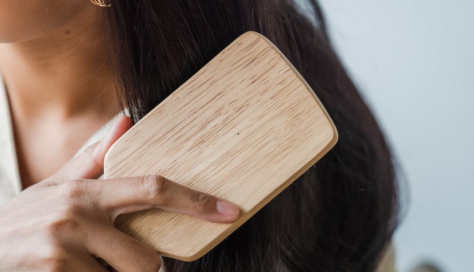 VITAMIN BEZ KOGA VAM OPADA KOSA: Dermatolozi otkrivaju kako da sprečite katastrofu