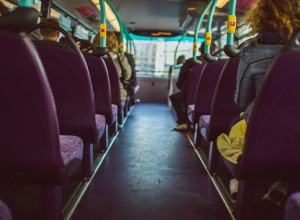 IZABERITE BEZBEDNO MESTO : Putnici pored prozora i suvozači najugroženiji