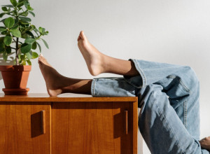 OPORAVITE SOBNO CVEĆE: Ako biljke počnu da posustaju, uz OVAJ trik učinićete ga bujnim!