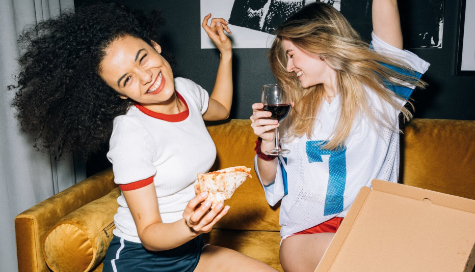 TRI SAVETA DA BUDETE LEPŠE: Evo kako DRUGARICA može da vam poboljša zdravlje