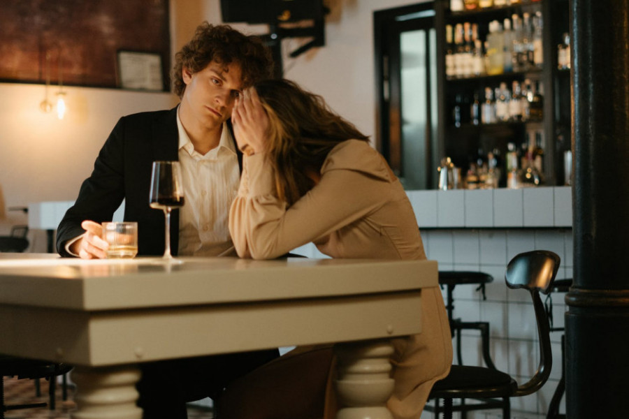 OVO NIKAKO NE SMETE DA URADITE NA PRVOM SASTANKU! Zgadićete mu se pa i da je zaljubljen do ušiju!