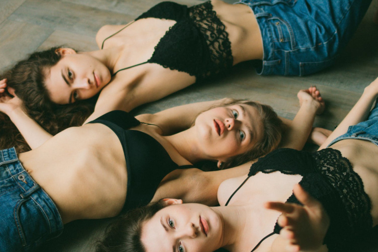 SPAVATE U BRUSHALTERU!? Evo kako to utiče na grudi!