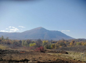 Jesen u Srbiji podno planine Rtanj je mesto koje se opisuje u bajkama