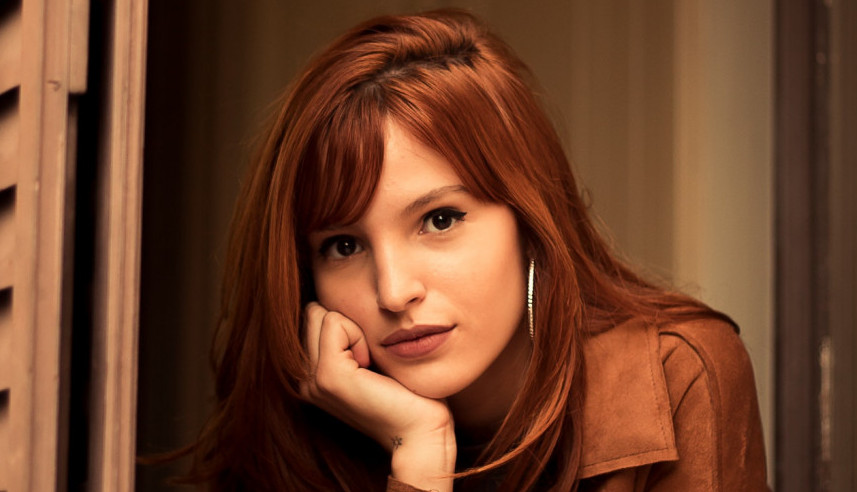 TAMNIJI RUŽ ZA HLADNIJE DANE: Plavuše će biti zanosne sa OVOM nijansom na usnama