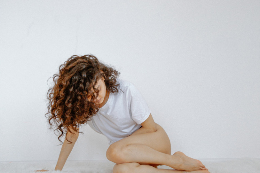 PRIRODNE METODE ZA UMANJENJE MENSTRUALNIH GRČEVA: Nikada vas više neće boleti!