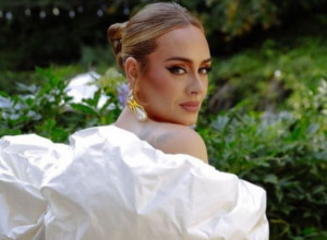 U PAR KORAKA: Našminkajte se kao Adel