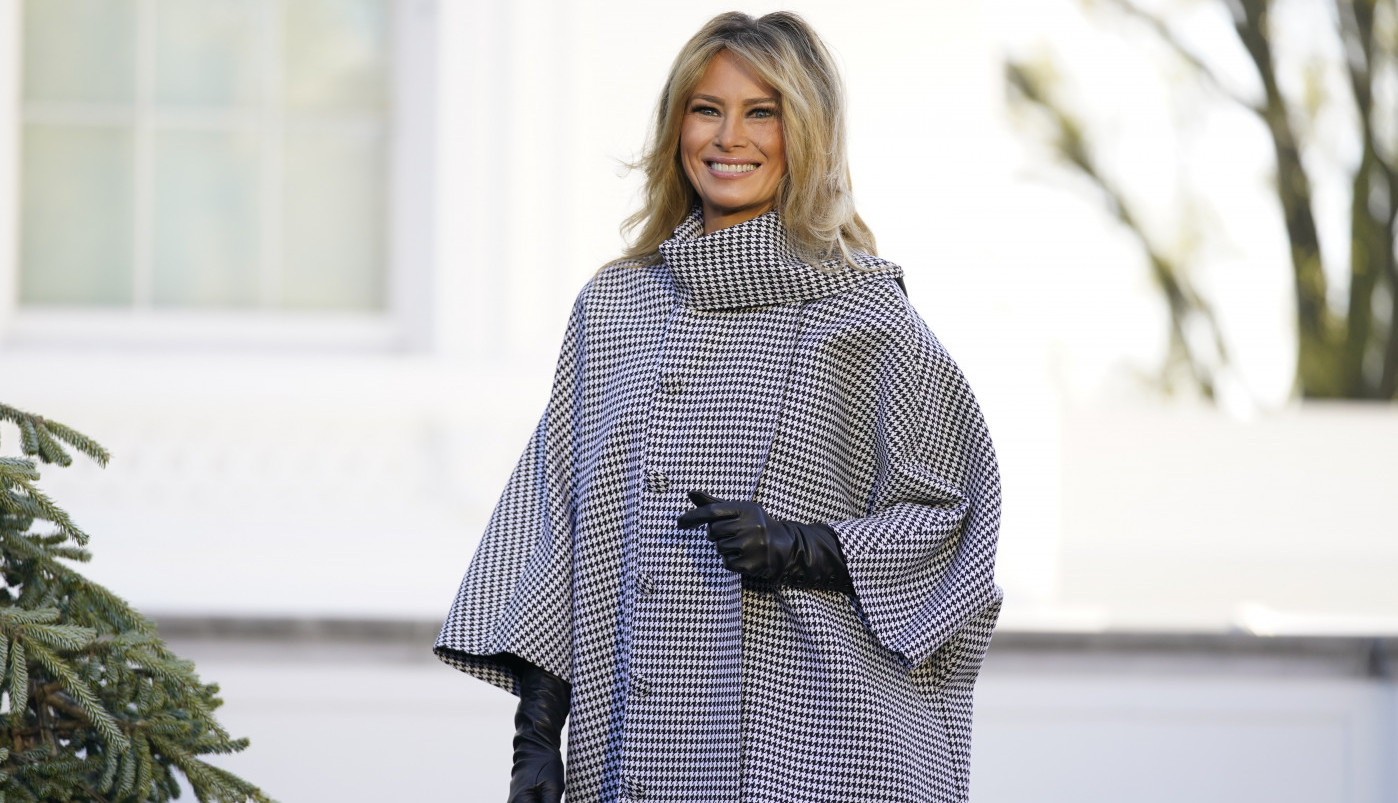 VISOKA MODA MELANIJE TRAMP I JOŠ VIŠA CENA: Kaput kao stan u Beogradu, A TEK KOLIKO KOŠTA HALJINA...