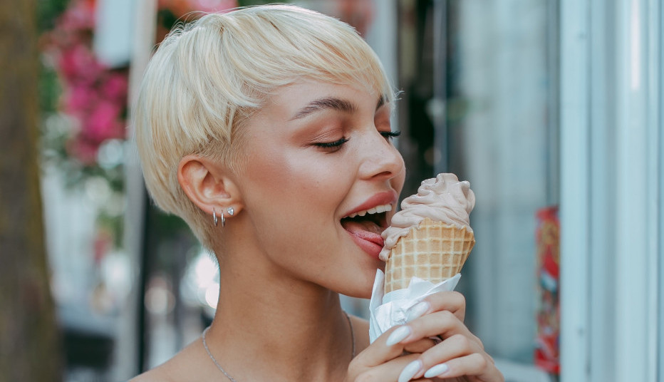 SLADOLED, A ZDRAV: Napravite dve poslastice sa samo 7 sastojaka!