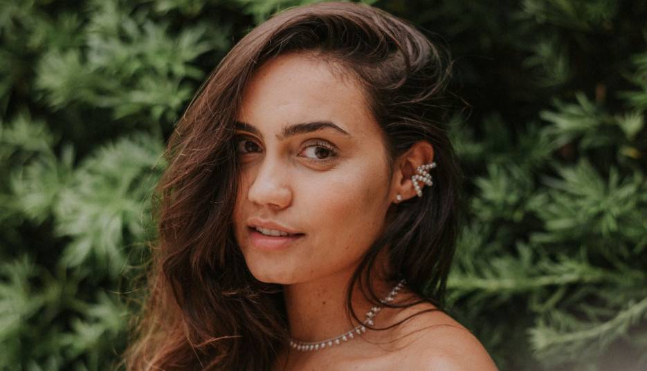 ZAŠTO TREBA SPAVATI SA PLETENICAMA: 5 tajni bujne kose koja krasi Indijke