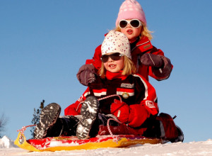 NEVEROVATNE IGRE NA SNEGU: Prava zimska čarolija za roditelje i decu!