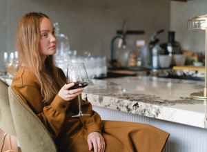 STRUČNJACI OTKRIVAJU: OVI znakovi upozoravaju da ste funkcionalni alkoholičar!