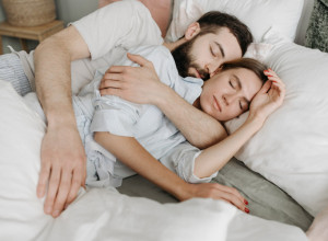 MOMCI, OVAKO SE BUDI DEVOJKA: Ovo je trik zbog kog će vas OBOŽAVATI!