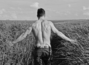 PRAVI ŠMEKER! Sve dame padaju na njega!