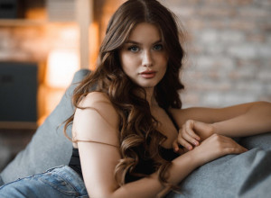 ŠIŠKE I SLOJEVI: 4 frizure koje će krasiti dugokose dame u 2022. godini!