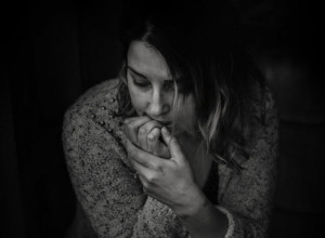 KAKO RAZLIKOVATI TUGU OD DEPRESIJE? OVO su ključne razlike!