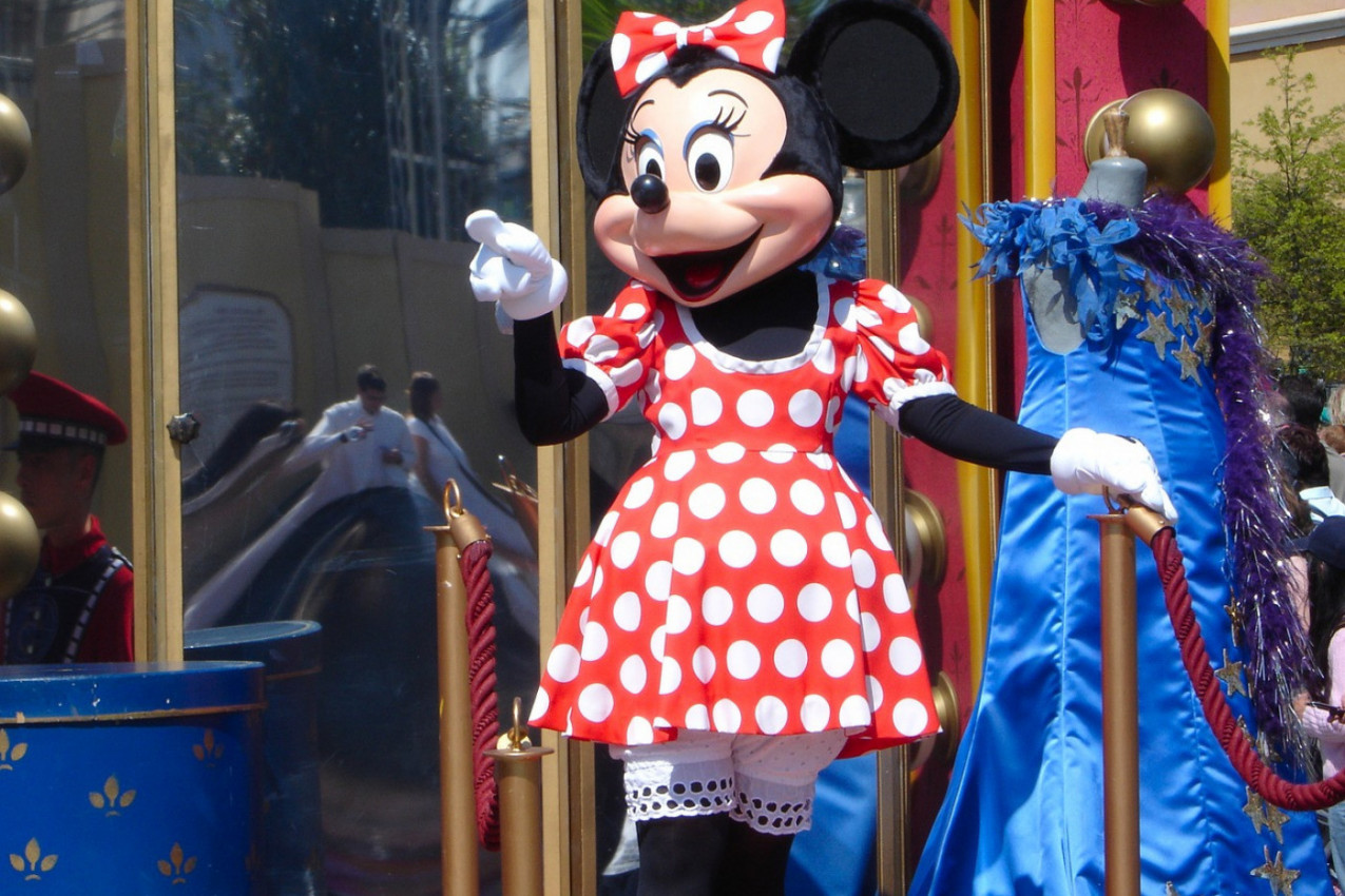 FANOVI LJUTI ZBOG MINI MAUS: Ne sviđa im se nov stil popularne crtane junakinje