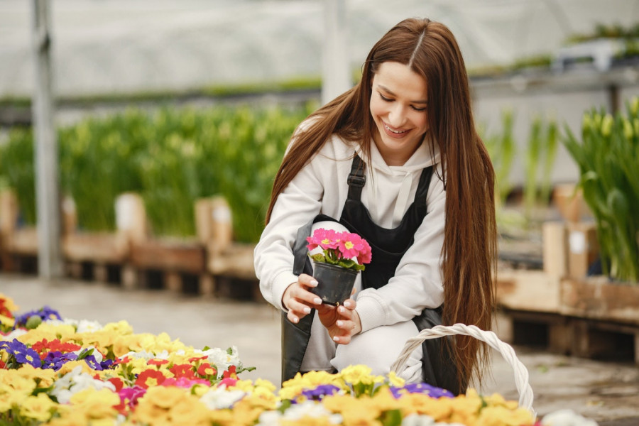 PRIPREMITE BAŠTU ZA PROLEĆE: Zakoračite u novu baštensku sezonu uz OVIH 7 koraka!