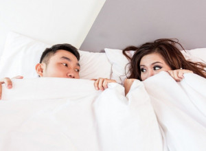 ŠTA MUŠKARCI NE ŽELE da čuju u krevetu, DOK VODITE LJUBAV