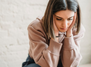 KAKO ZODIJAK TUGUJE? Rakovi se razbole od žalosti a Škorpije su ćudljive!