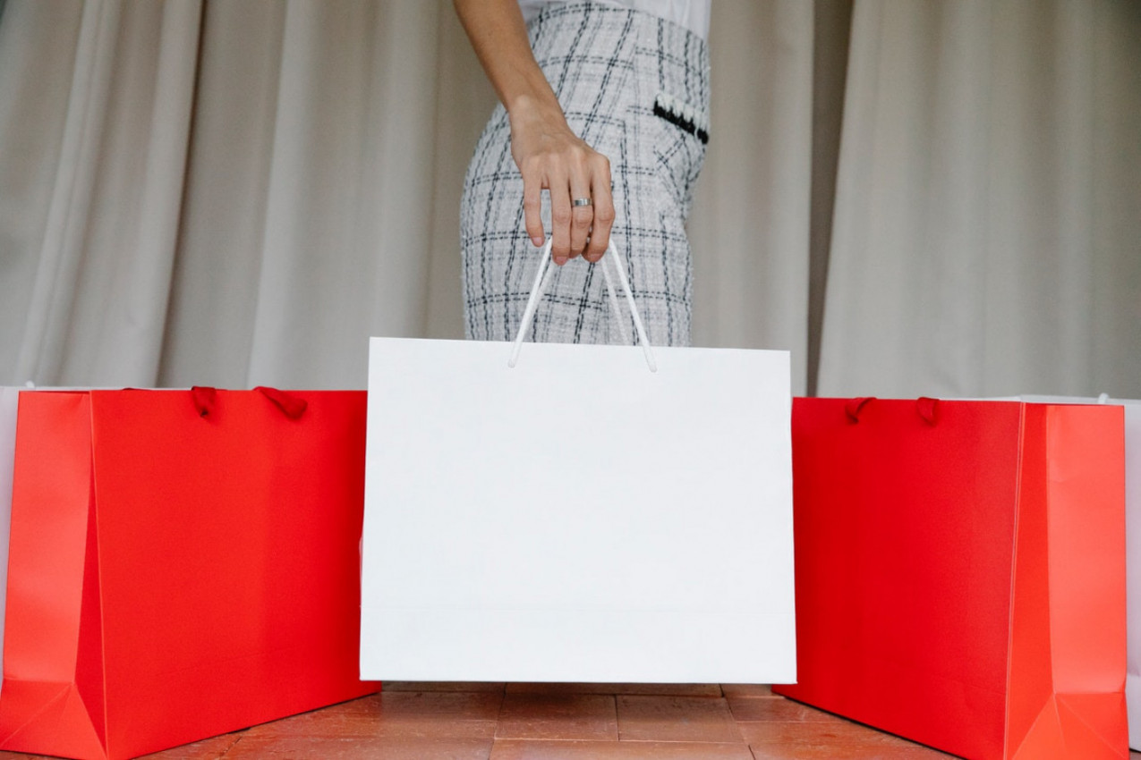 OVA HALJINA SVIMA STOJI I APSOLUTNI JE HIT PROLEĆA! Gde god se pojavite privući ćete poglede!