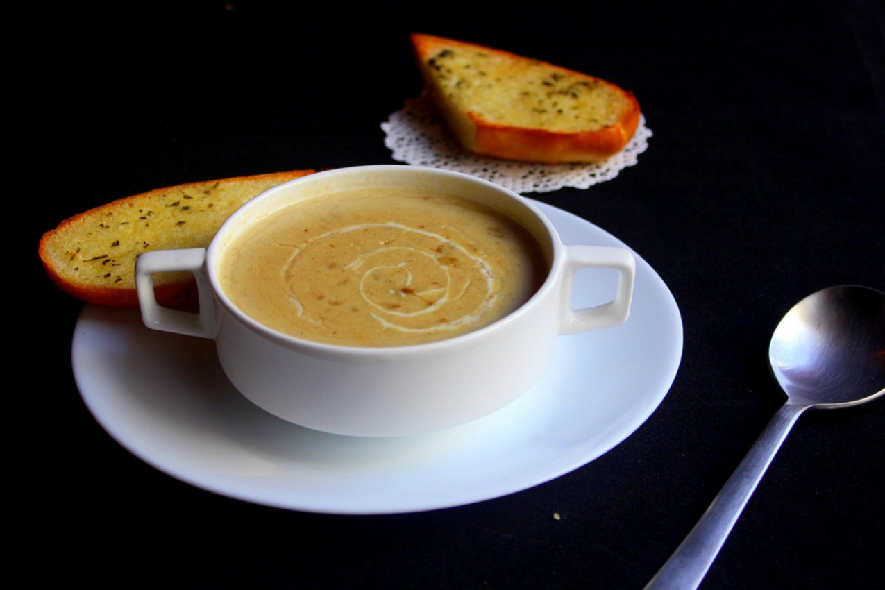 Krem čorbu od ovsenih pahuljica: Zdrava i ukusna