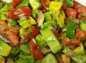 Salata sa avokadom i paradajzom: Čista egzotika