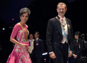 VELIKA DAMA VELIKOG STILA: Kraljica Leticija pozajmila suknju od svekrve i zapalila modnu scenu!