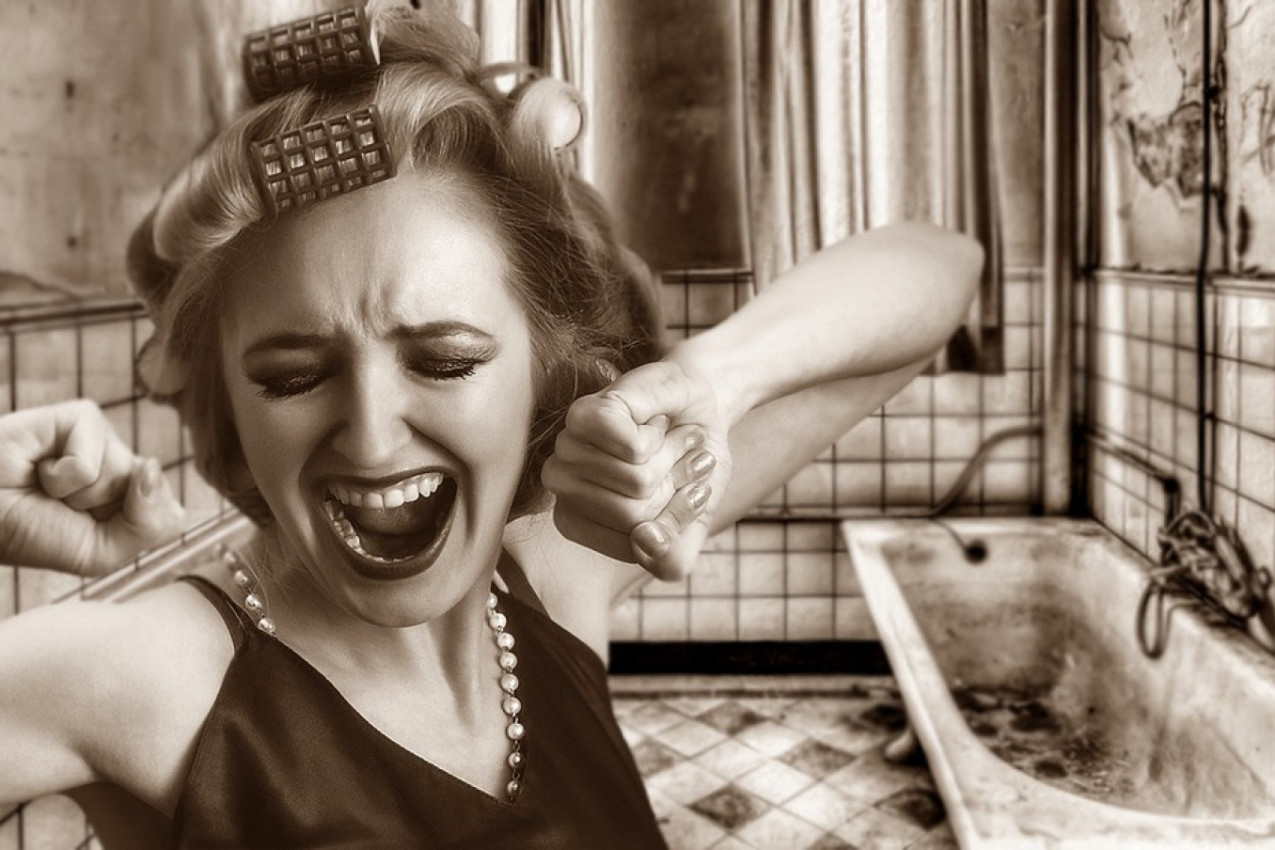 TUŠIRAM SE SAMO TRIPUT NEDELJNO, OVO JE RAZLOG! Mlada majka Marija navukla gnev javnosti!