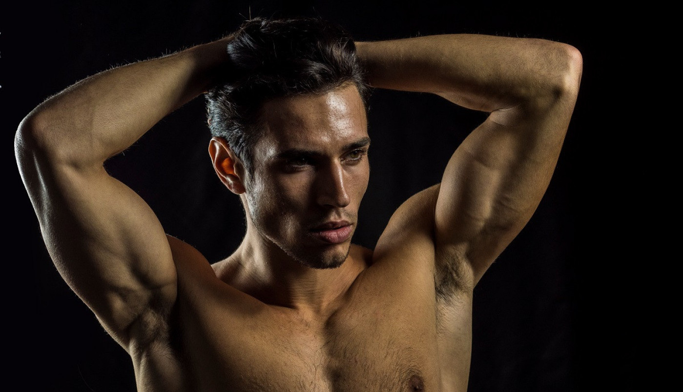 MELEM ZA ŽENSKE OČI: Fotkali se takmičari na izboru za Mistera 2021. i pokazali SVE! (FOTO)