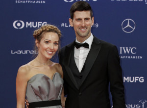 ZAPLAKAĆETE KADA OVO ČUJETE:  Čitav svet priča o gestu Novaka prema njegovoj voljenoj Jeleni, ljubav je pobedila! (FOTO)