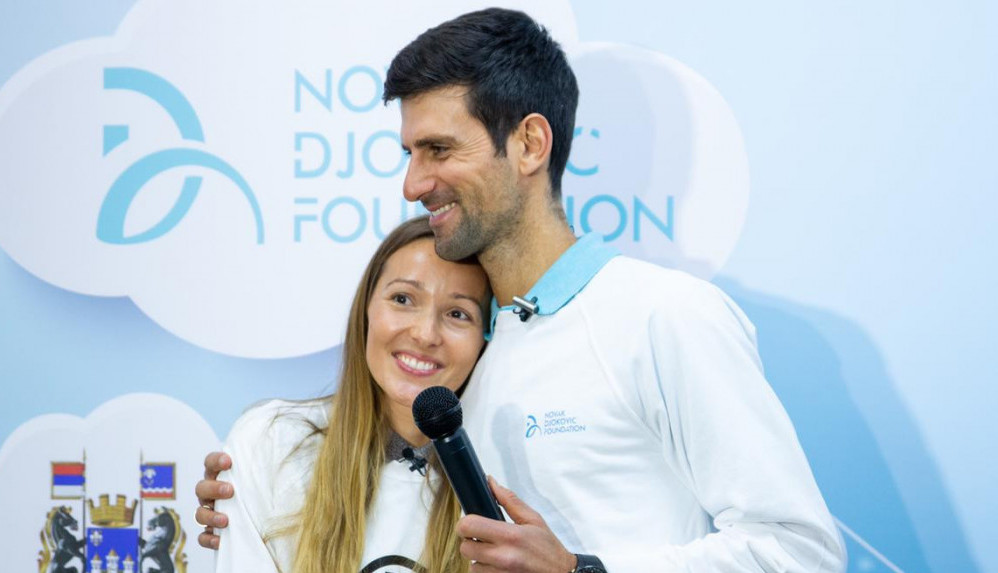 DIRLJIVA PORUKA JELENE ĐOKOVIĆ NA BOŽIĆ: „Volela bih da je moja porodica danas na okupu“