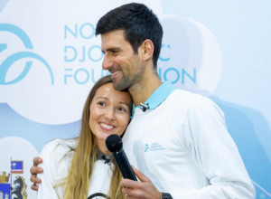 JELENA ĐOKOVIĆ: Red je da ošišam mog pećinskog čoveka! (VIDEO)