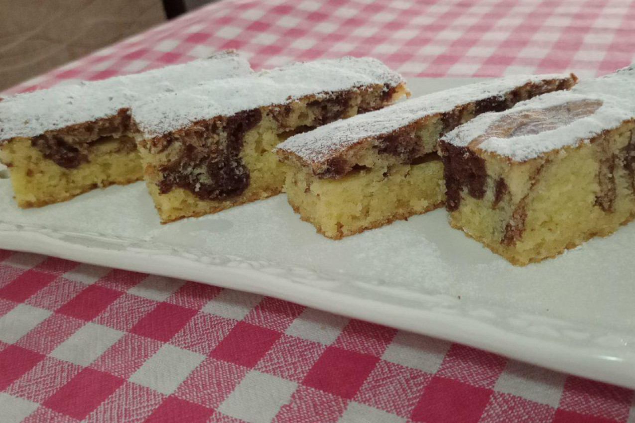 TAJNI RECEPT VRHUNSKIH DOMAĆICA: Biskvit kolač