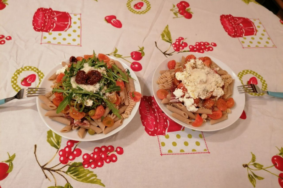 TRIKOLORE PASTA SALATA: Dopustite da vas oduševe ukusi Italije!