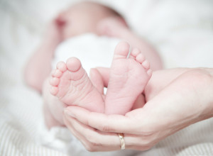 ROĐENA SA NEPUNIH POLA KG, POSLE 460 DANA STIGLA KUĆI! Pogledajte kako sada izgleda mali heroj!