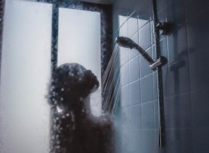 AKO OVO RADITE DOK SE TUŠIRATE, ČINITE KOBNU GREŠKU: Čitavog života većina nas pogrešno vodi računa o higijeni!