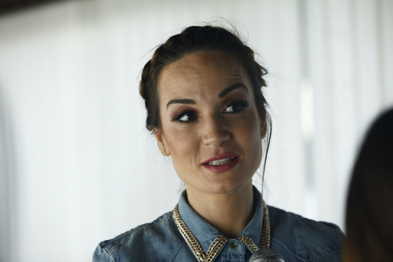 JELENA TOMAŠEVIĆ POKAZALA SVE! Letnji stajling o kom svi pričaju!