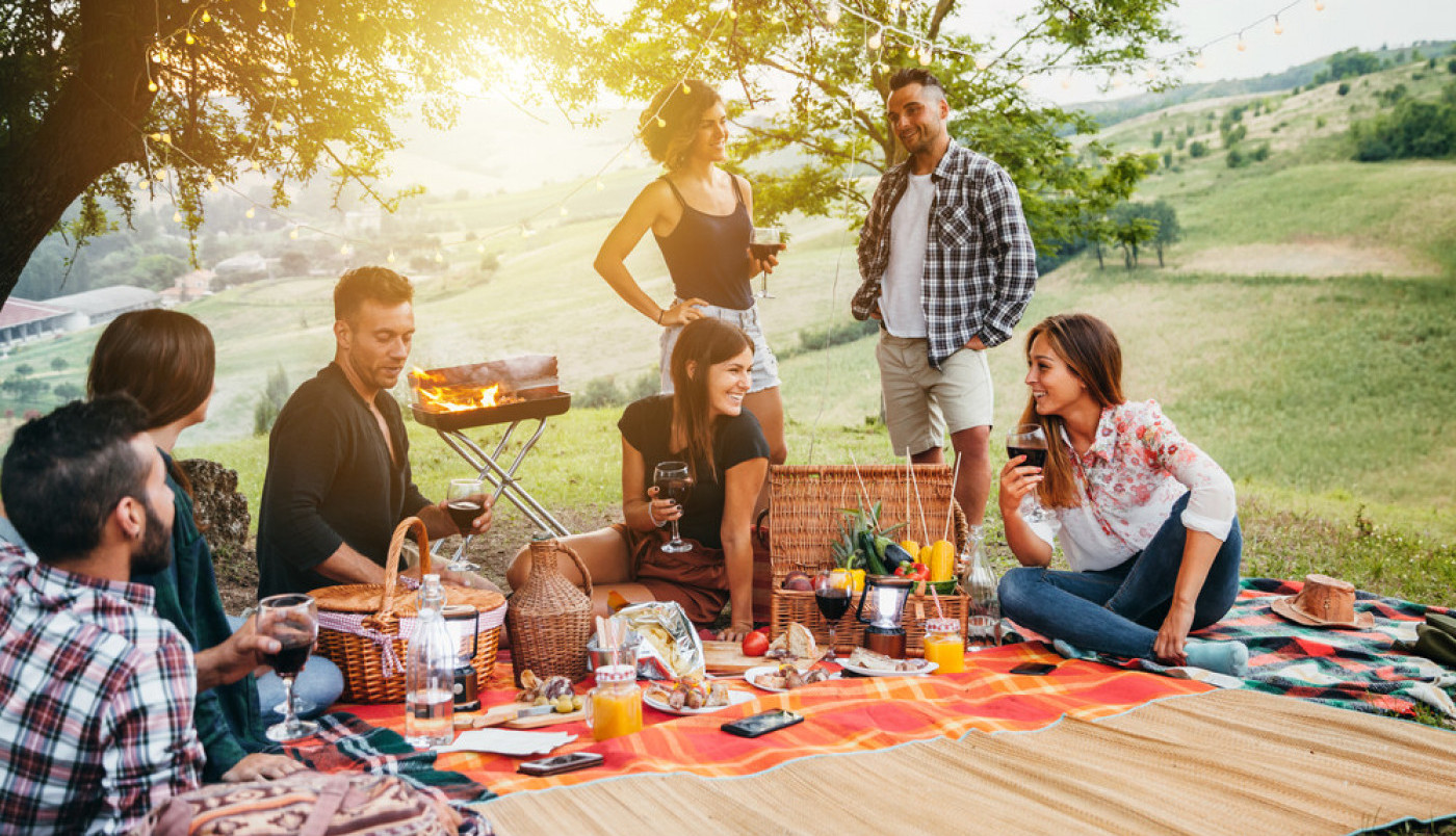 7 STVARI BEZ KOJIH NE SME DA VAM PROĐE 1. MAJ! Uskršnji praznici su iza nas, evo kako da se sad spremite za naredni vikend!