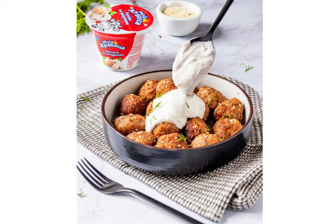 BRZO I UKUSNO: Ćufte sa susamom i Moja Kravica pavlakom sa pečurkama