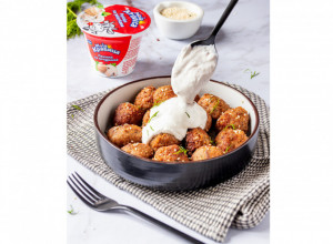 BRZO I UKUSNO: Ćufte sa susamom i Moja Kravica pavlakom sa pečurkama