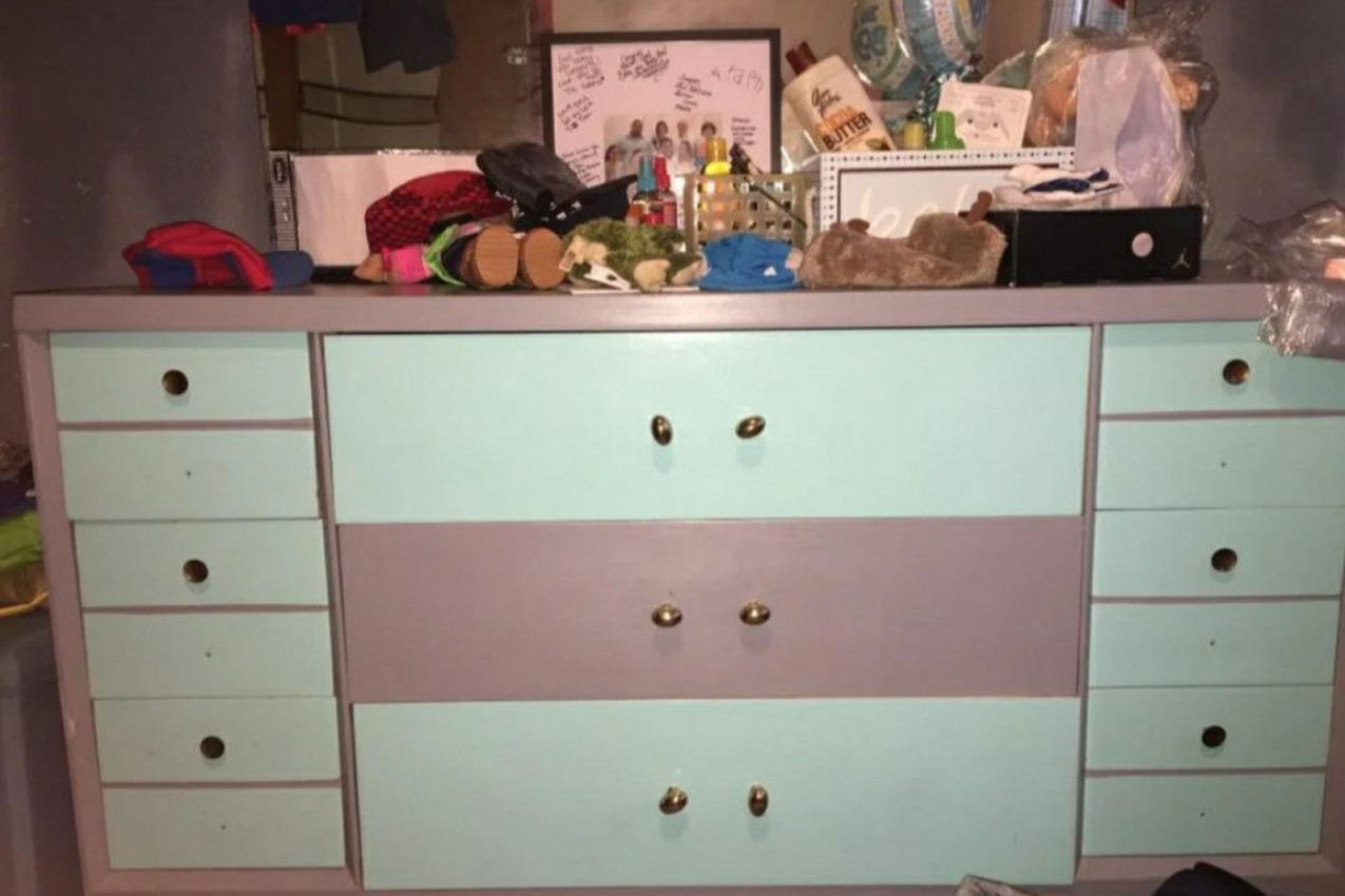 DA LI VIDITE BELO-ROZE ILI SIVO-PLAVU KOMODU? Optička iluzija je zbunila i one sa najidealnijim vidom, u ovome je štos!