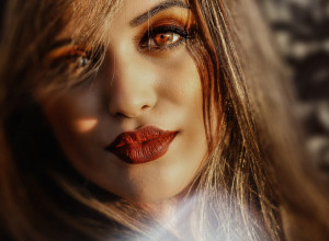 SJAJAN TRIK BEZ FILERA! Povećajte usne uz ovaj piling!