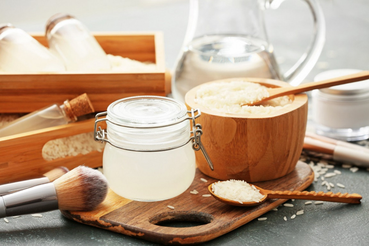 DA LI KOSA OD PIRINČANE VODE RASTE DUŽE? Stručnjaci su napokon dali odgovor!