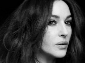 EVO ZAŠTO JE MONIKA BELUČI PALA NA VENSANA KASELA: Procurile fotografije iz devedesetih, svi bruje o ovome čime ju je osvojio! (FOTO)