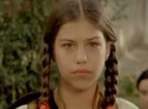 KAKO DANAS IZGLEDA MALA ZONA ZAMFIROVA: Glumica Jana Milosavljević 20 godina kasnije