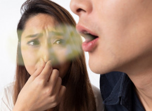 ZAŠTO IMATE ZADAH? 3 razloga kojih niste ni svesni