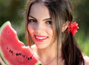 NAJJEFTINIJA NEGA LEPOTE I ZDRAVLJA: Evo kako sve možete da koristite lubenicu