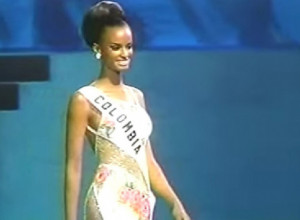 Misica je pre 20 godina proglašena LJUDSKOM BARBIKOM, a evo kako danas izgleda! Da li vam je lepša nekad ili sad?