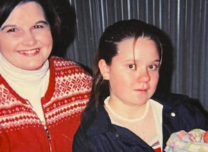 Tražio je BIOLOŠKU MAJKU 20 GODINA, a evo gde je ona bila! Kada je saznao, svet mu se okrenuo naglavačke! (FOTO + VIDEO)