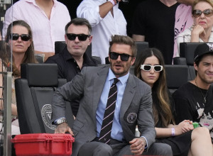 Da li biste ikada pretpostavili da je ovo SESTRA DEJVIDA BEKAMA? Život čuvenog fudbalera ne prestaje da intrigira svet!